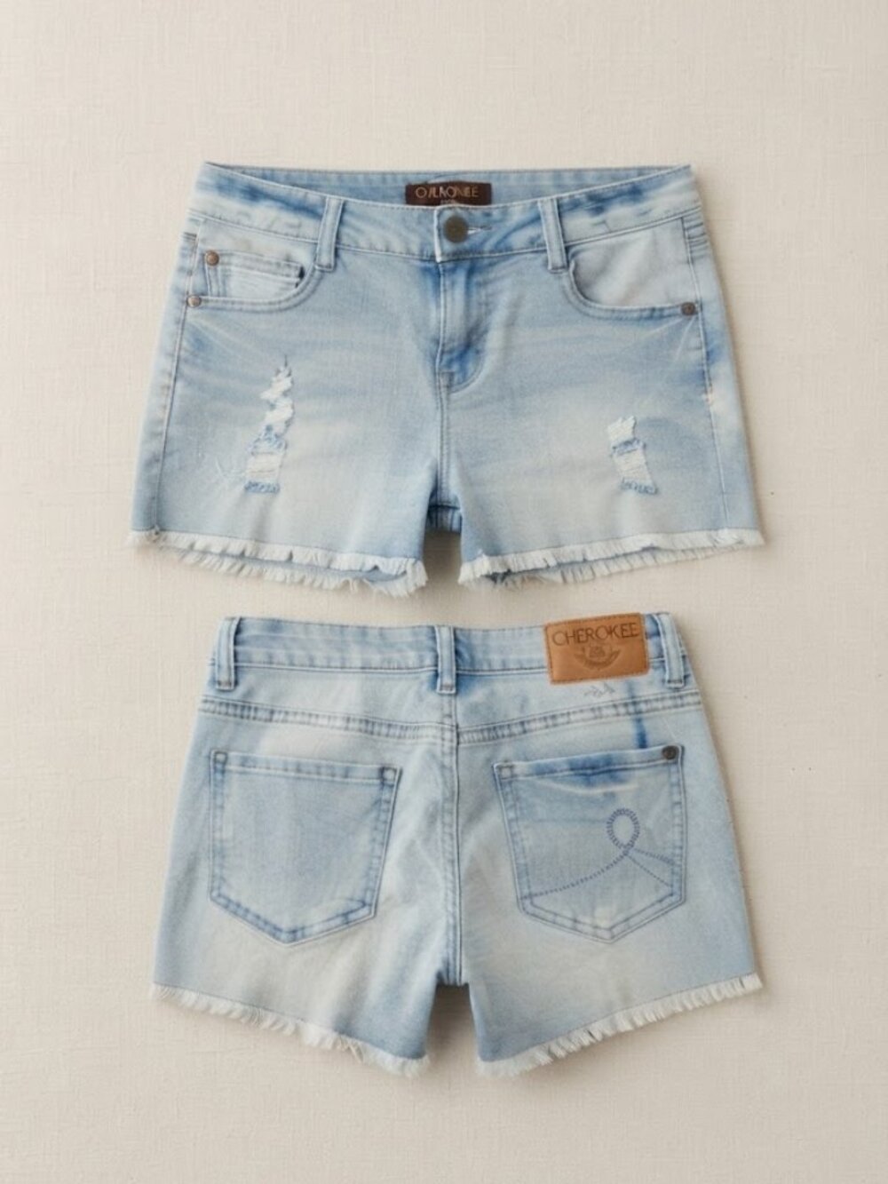 Cherokee Distressed Light Wash Denim Cutoff Shorts Size S Raw Hem Denim Shorts
